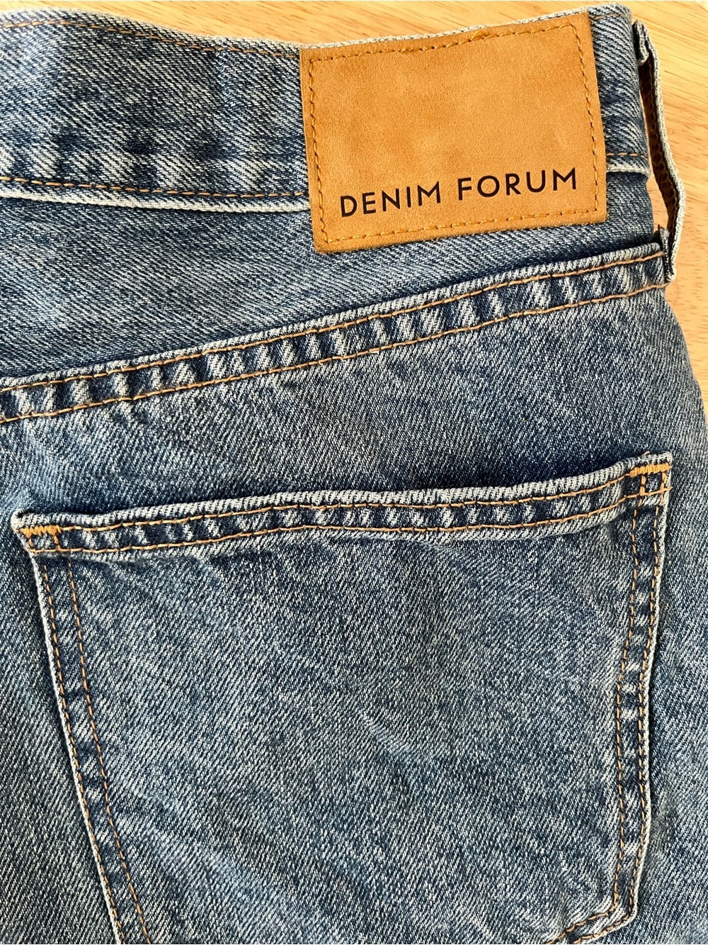 Aritzia  Denim Forum The Yoko High Rise Jean Short - Picture 6 of 10